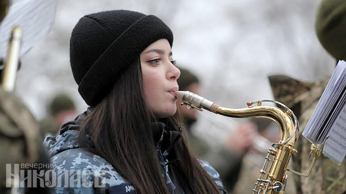 Уличный концерт-реквием сборного военного оркестра Николаевского гарнизона