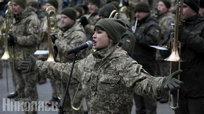 Уличный концерт-реквием сборного военного оркестра Николаевского гарнизона
