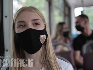 Карантин в Николаеве, защитная маска, коронавирус, общественный транспорт (с) Фото - Александр Сайковский, ВН