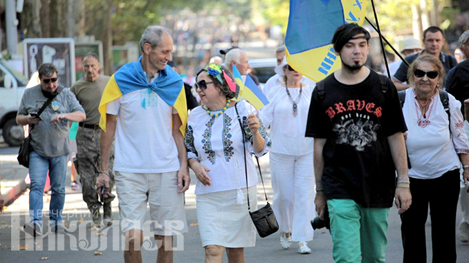 День независимости Украины, Соборная, вышиванки, Николаев (с) Фото - Александр Сайковский, ВН