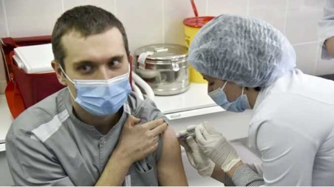 Первый вакцинированный украинец, новости, Украина, вакцина, медик, Черкассы