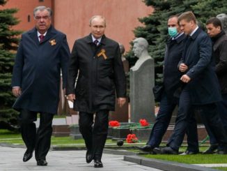 Владимир Путин, Эмомали Рахмон, парад в Москве