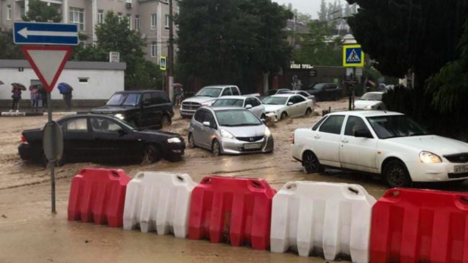 Крым, Ялта, потоп, дожди