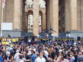 Протест в Тбилиси, смерть телеоператора, ЛГБТ