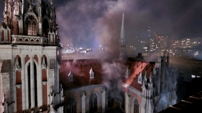 Пожар в костеле Святого Николая в Киеве