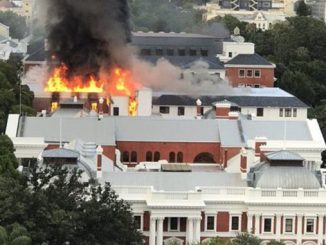 Пожар в Кейптауне